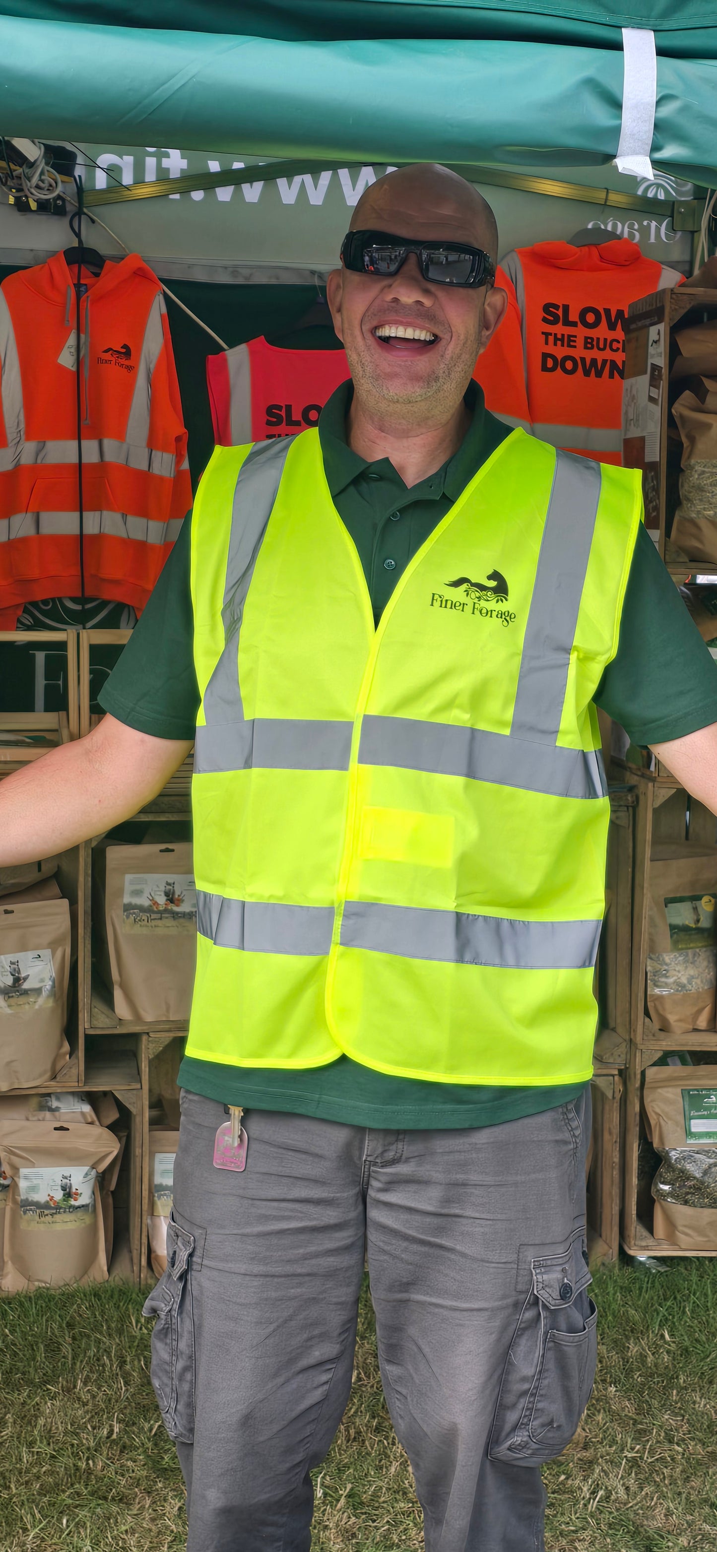 Hi-viz tabbard